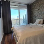 Towarowa Orange Apartment, Free Parking, Air-conditioning, Self Check-in 24h * Poznan