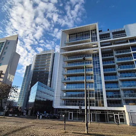 Towarowa Orange Apartment, Free Parking, Air-conditioning, Self Check-in 24h Διαμέρισμα *