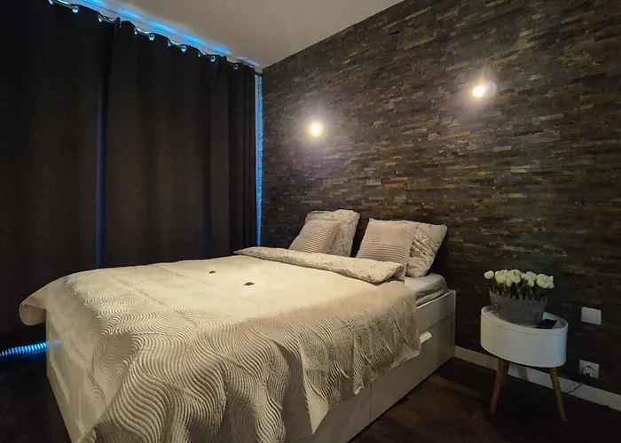 Διαμέρισμα Towarowa Orange Apartment, Free Parking, Air-conditioning, Self Check-in 24h Πόζναν