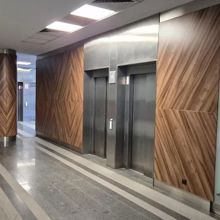 Towarowa Orange Apartment, Free Parking, Air-conditioning, Self Check-in 24h Познань