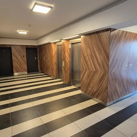 Апартаменты Towarowa Orange Apartment, Free Parking, Air-conditioning, Self Check-in 24h