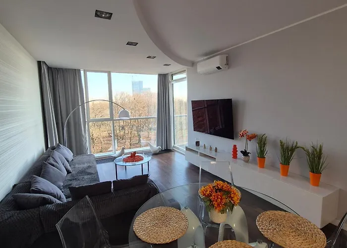 Towarowa Orange Apartment, Free Parking, Air-conditioning, Self Check-in 24h