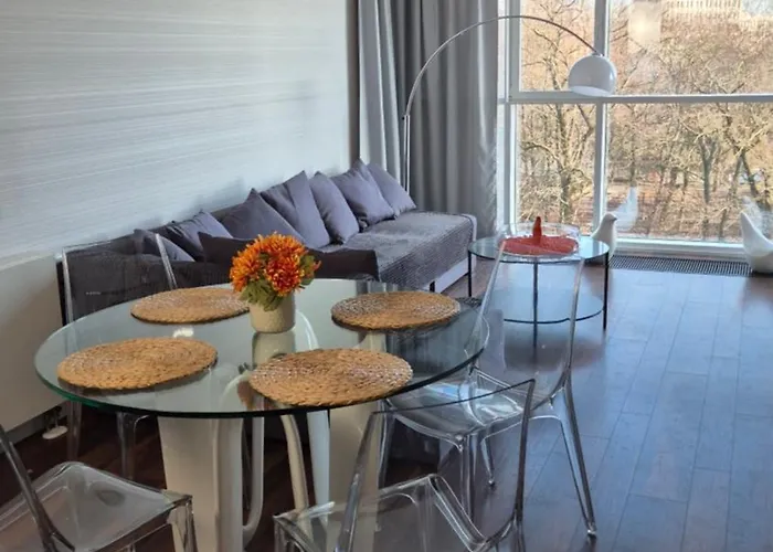 Towarowa Orange Apartment, Free Parking, Air-conditioning, Self Check-in 24h