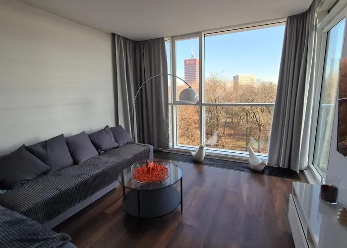 Towarowa Orange Apartment, Free Parking, Air-conditioning, Self Check-in 24h Апартаменты Познань