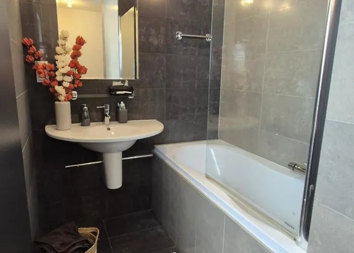 Towarowa Orange Apartment, Free Parking, Air-conditioning, Self Check-in 24h *