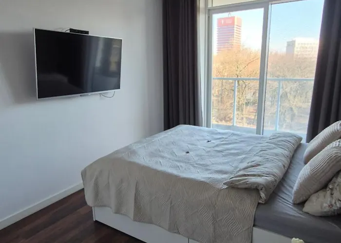 Towarowa Orange Apartment, Free Parking, Air-conditioning, Self Check-in 24h Apartment