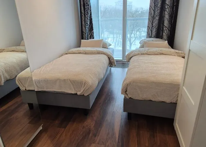 Апартаменты Towarowa Orange Apartment, Free Parking, Air-conditioning, Self Check-in 24h *