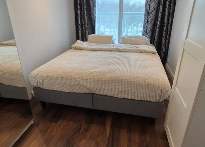 Towarowa Orange Apartment, Free Parking, Air-conditioning, Self Check-in 24h *