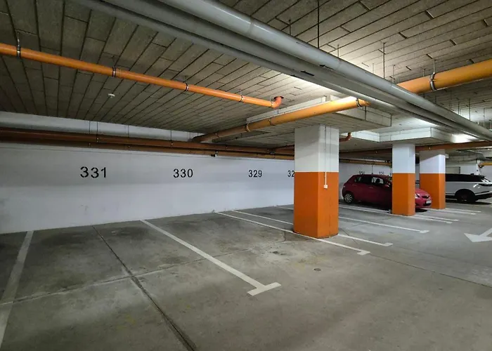 Towarowa Orange Apartment, Free Parking, Air-conditioning, Self Check-in 24h *